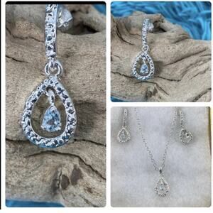 Sterling Silver Teardrop Necklace & Earrings Set – Sparkling CZ / Light Blue Gem